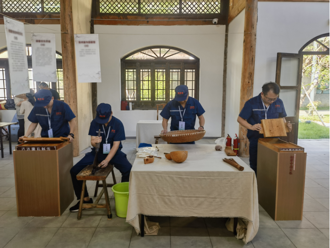 國家級非遺項目“桐君傳統中藥文化”在第二屆中國非遺保護年會上精彩亮相(圖1)